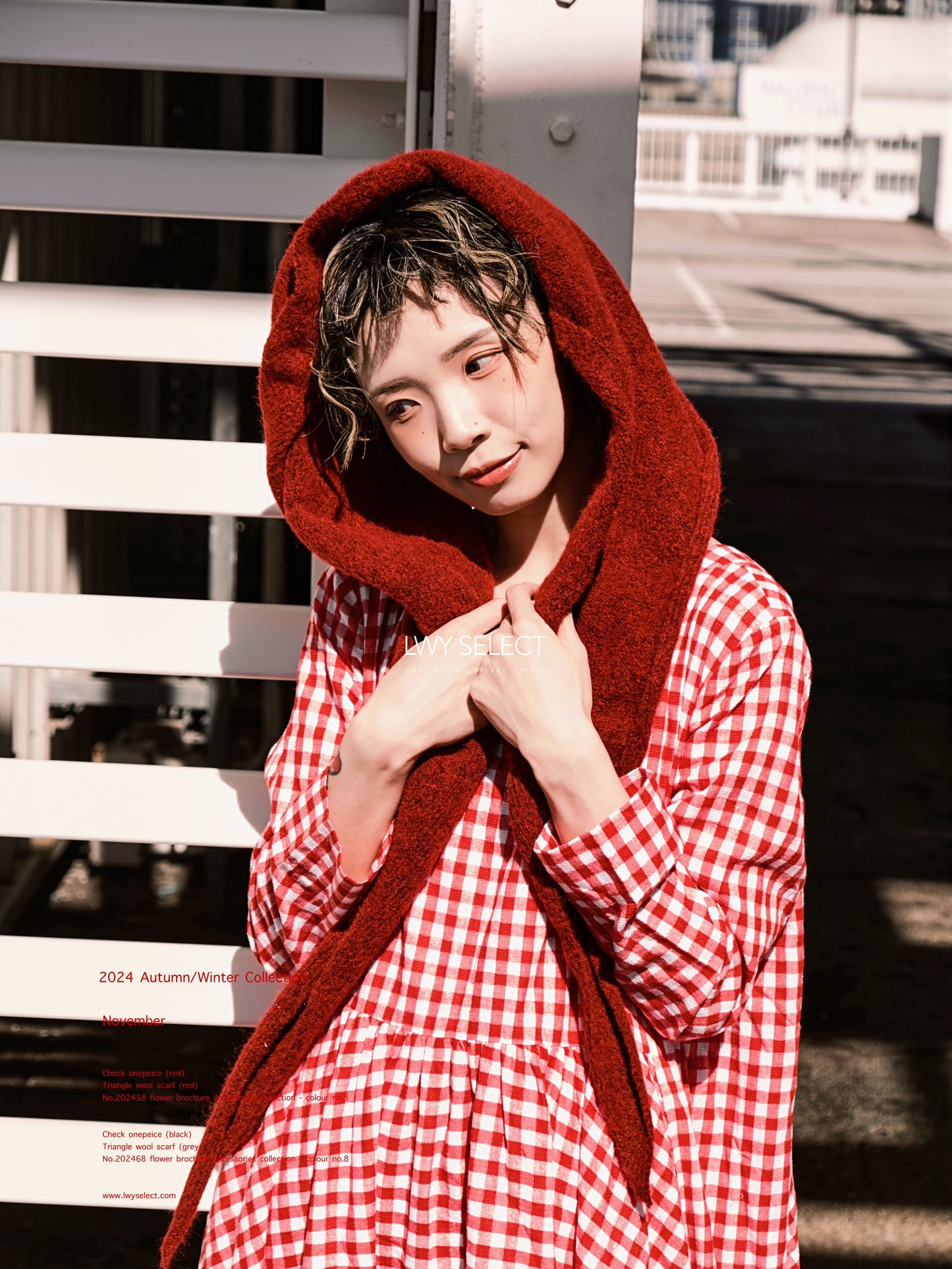 No. 202476 Triangle wool scarf (red)- 2024 December collection