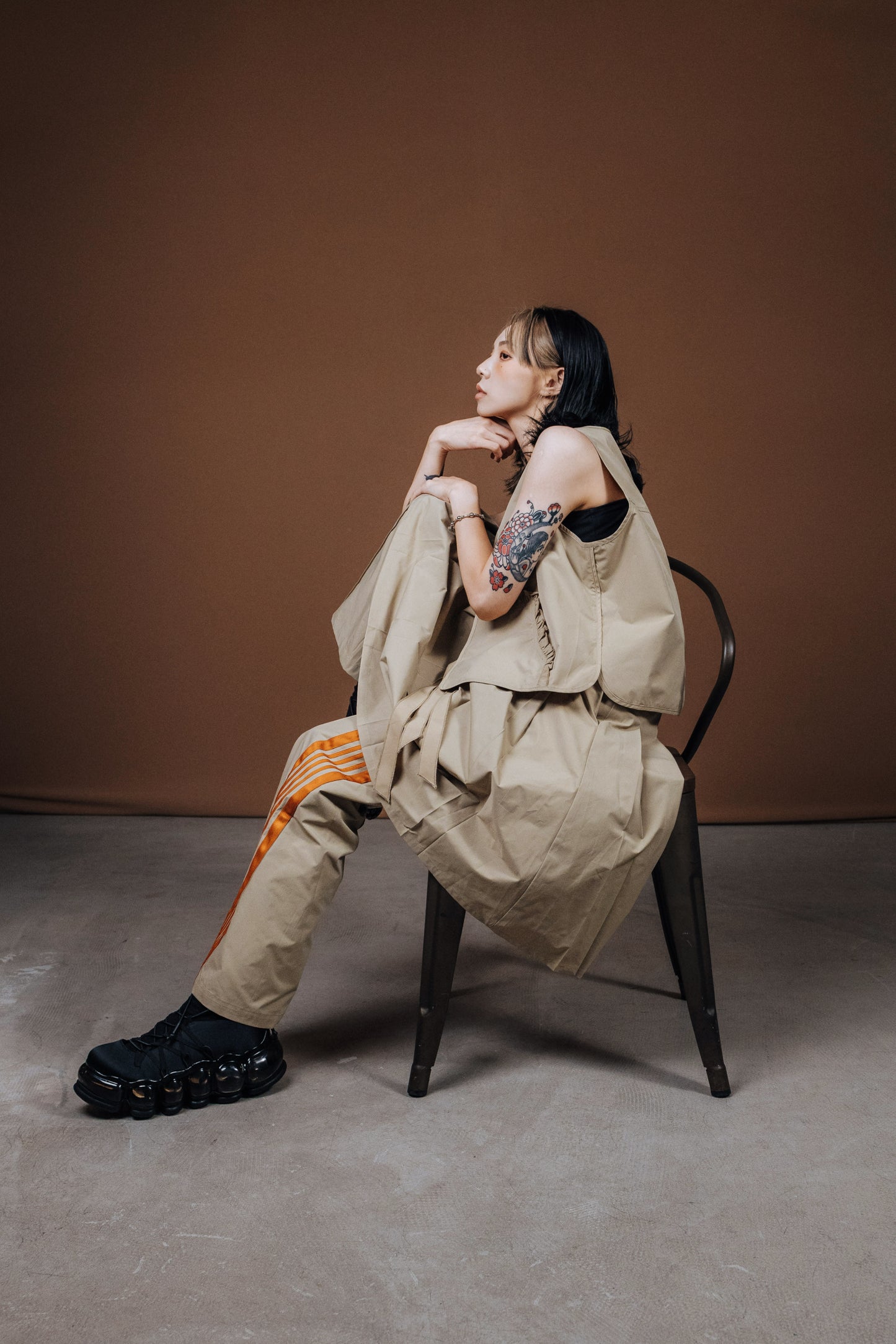 No.202515 Flared sweatpants (beige x orange) - 2025 June Collection
