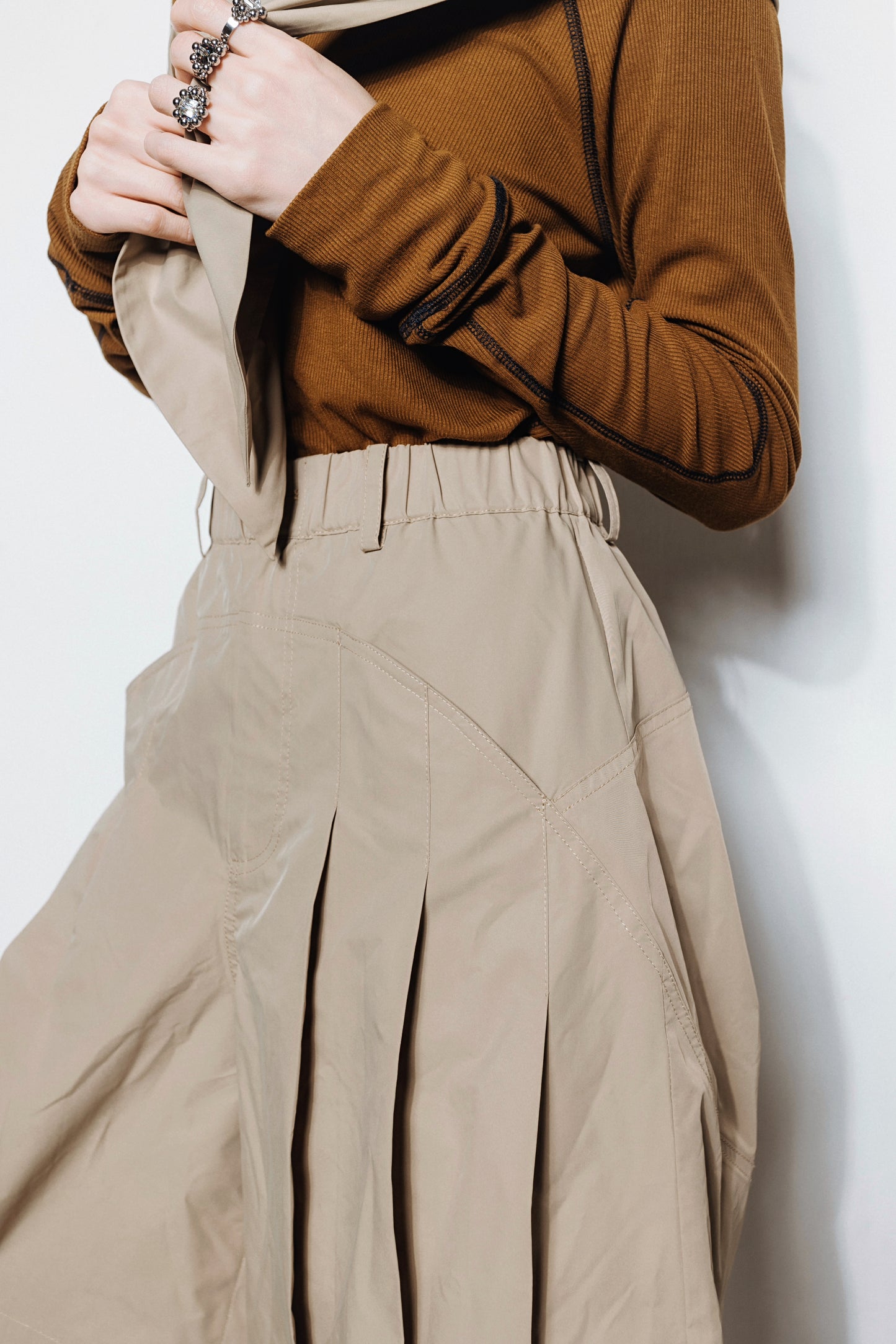 No.202502 Waterproof suit shorts (unisex)(beige)- 2025 February Collection