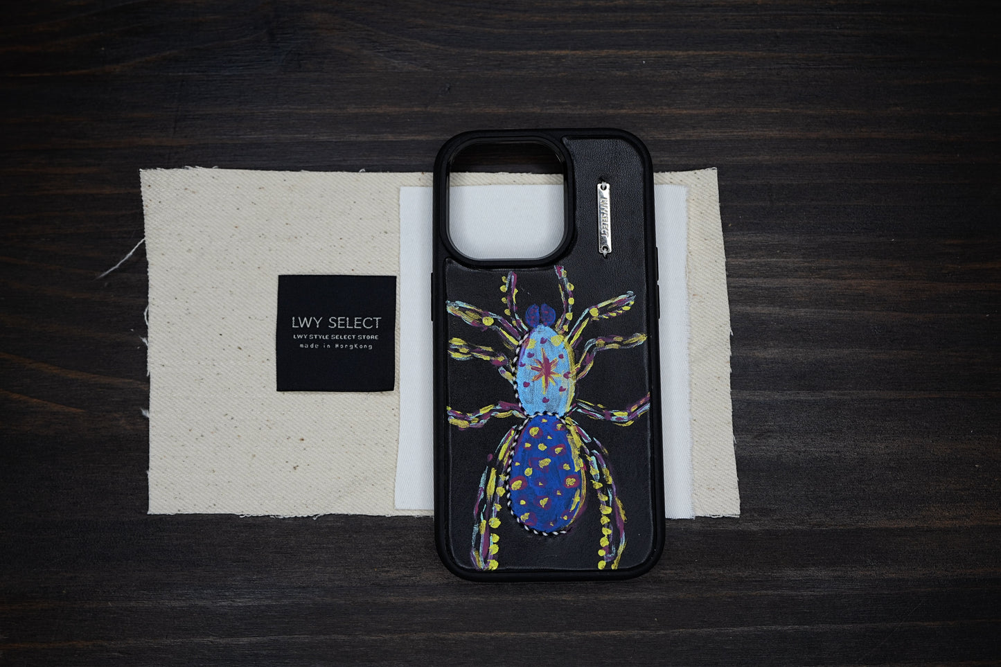 Hand painted leather phone case （iPhone 14 pro )