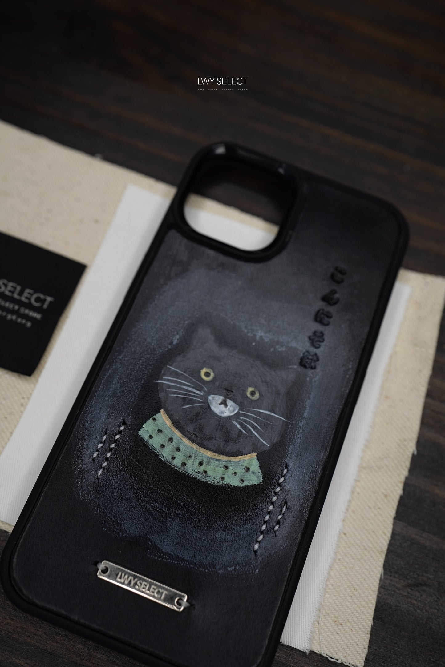 Hand painted leather phone case （iPhone 13)